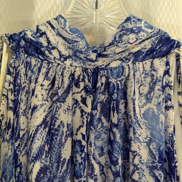 Ark & Co. Intricately Draped Polyester Dress, Blue/White Abstract Print, Size M - Picture 9 of 16